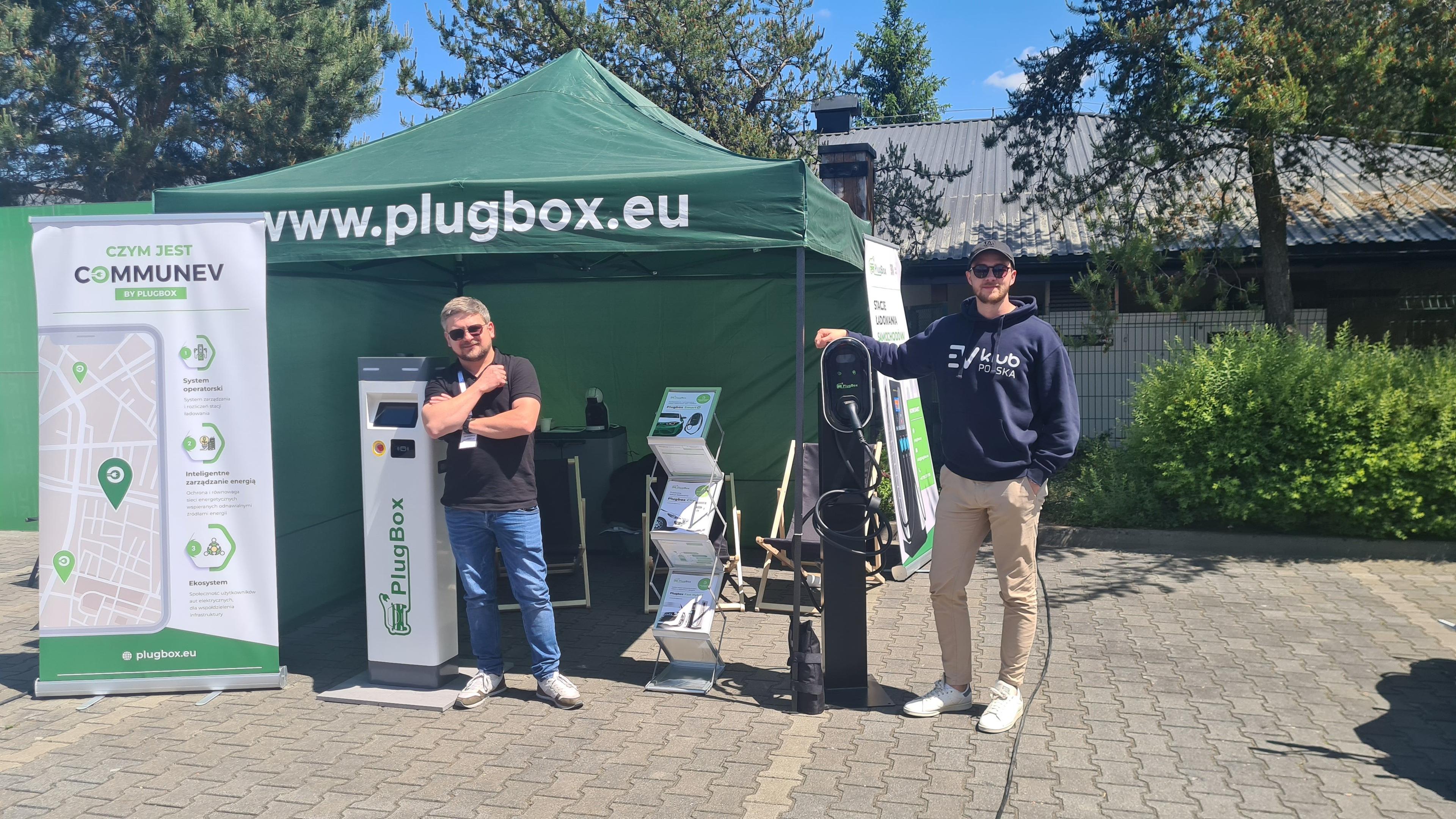 Plugbox